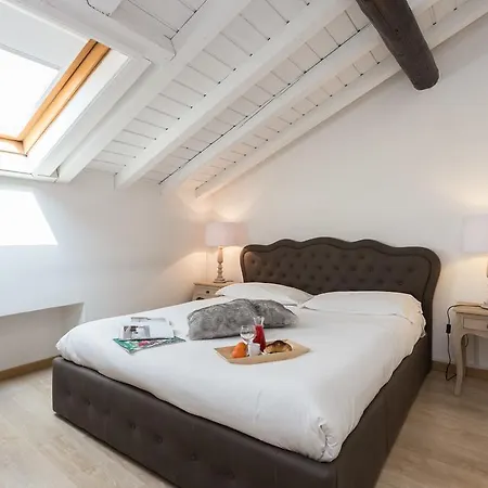 Relais Il Leoncino Отель 3*